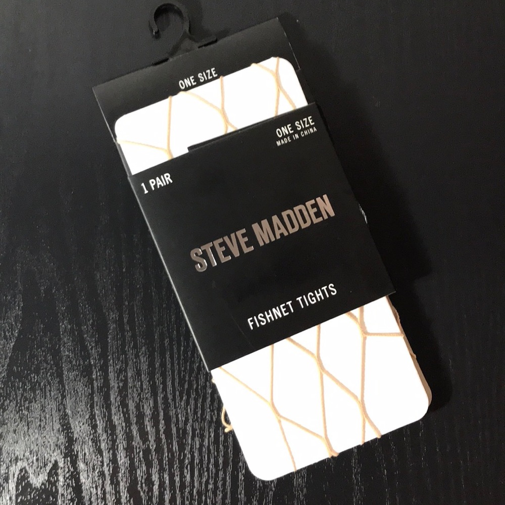 Steve Madden Nude Fishnets Tights